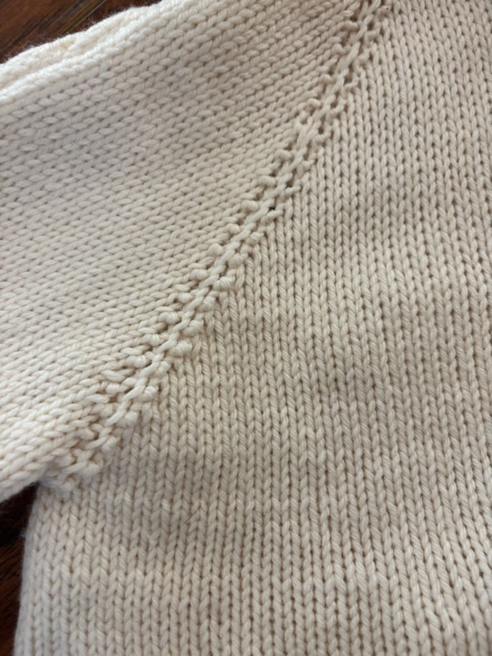 Vintage 1950’s hand knit Cable Knit Irish wool Cream Cardigan sweater size S - Picture 8 of 15